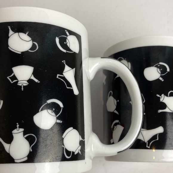 Chaleur Dan May Tea Pots Coffee Mug 2 Cup Set 14oz Black White Whimsy Whimsical - Picture 2 of 13